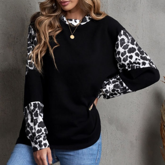 Tops - Black and White Animal Print Mock Neck Women's Long Sleeve Top NWT
